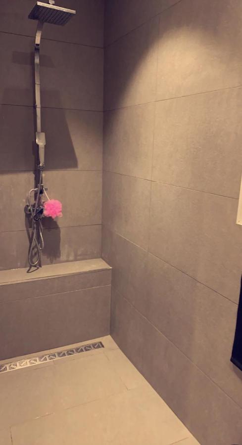Appartement Rooftop Avec Piscine Avignon Kültér fotó
